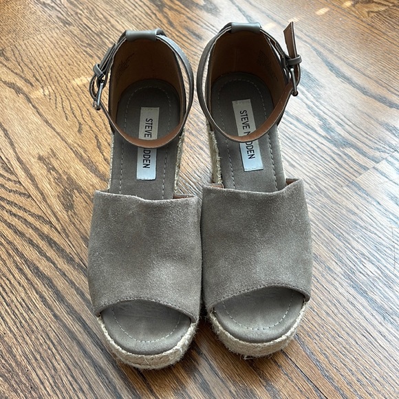 Steve Madden Marina Wedge - Picture 1 of 4